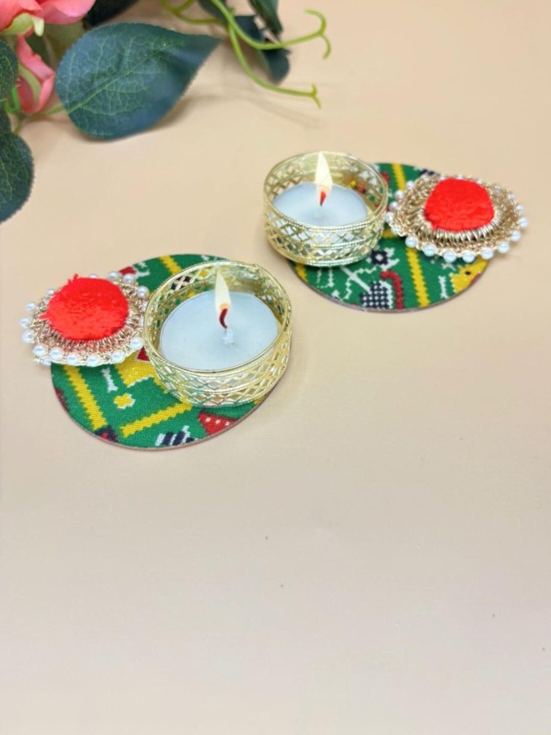 

THE HOME CO. Green & Gold-Toned 2 Pieces Printed Patola Tea Light Candle Holder