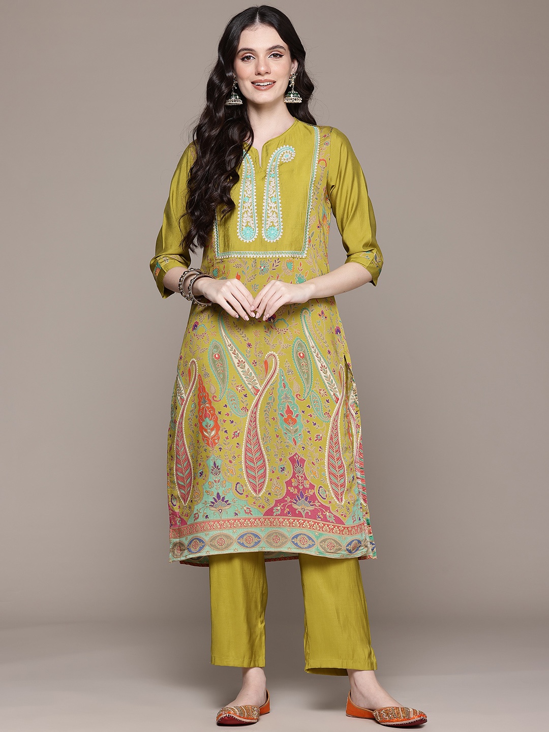 

Readiprint Paisley Printed Thread Work Pure Silk Kurta with Trousers, Green