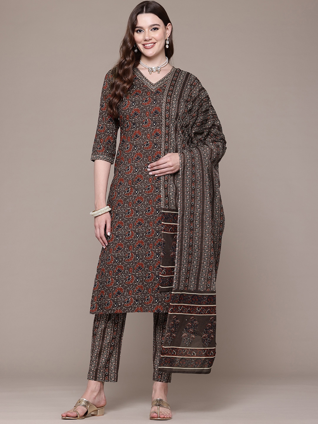 

Readiprint Fashions Floral Printed Thread Work Pure Cotton Kurta with Trousers & Dupatta, Brown