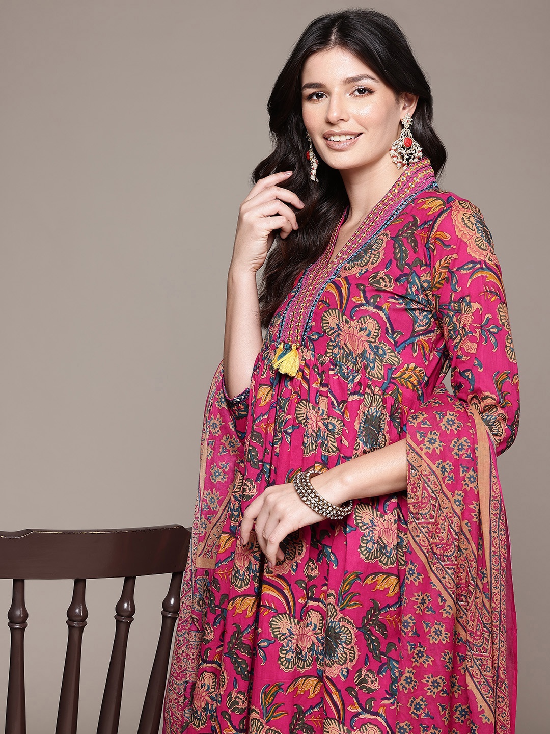 

Readiprint Floral Printed Pleated Mirror Work Pure Cotton Kurta Set, Magenta