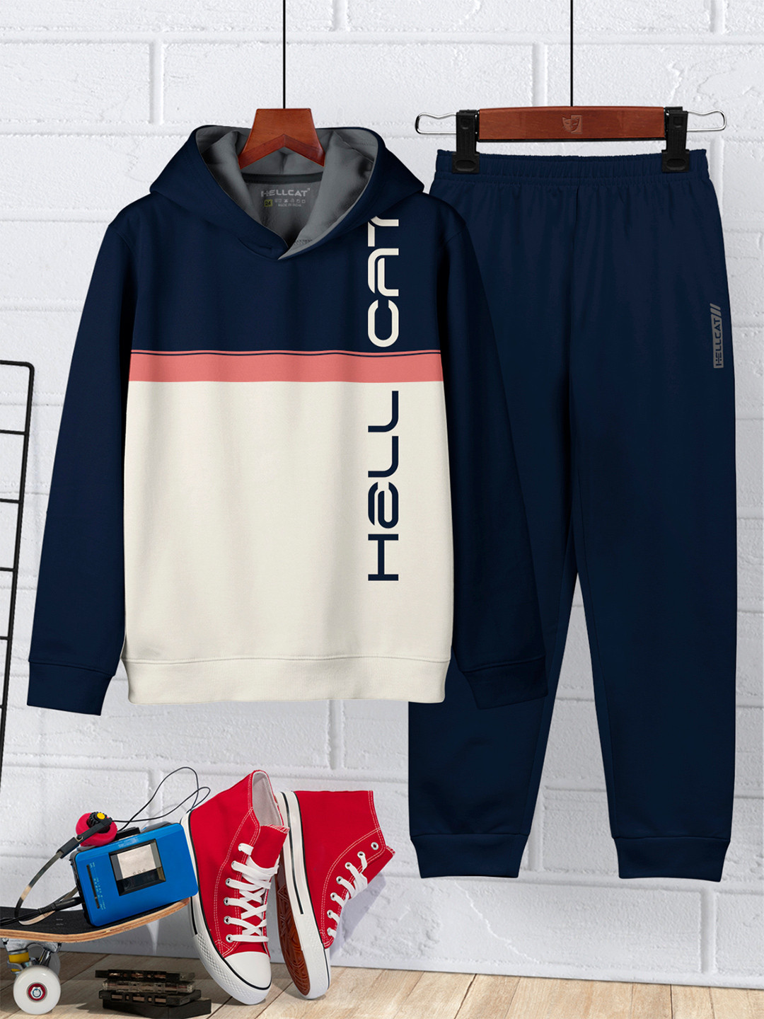 

HELLCAT Boys Printed Hooded T-shirt With Jogger, Navy blue