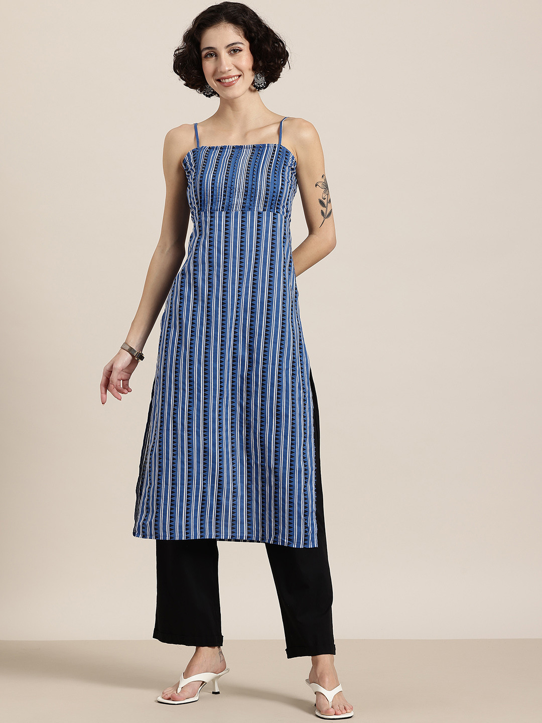 

HERE&NOW Geometric Printed Pure Cotton Kurta, Blue