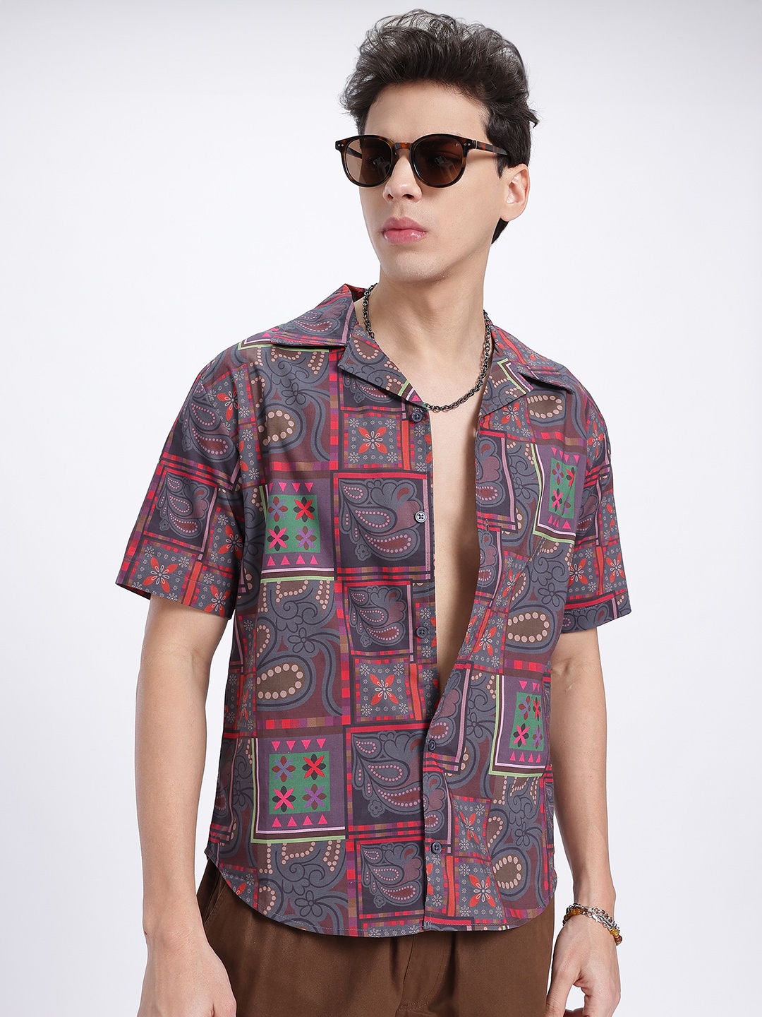 

glitchez Indie Spirit Printed Poplin Regular Fit Shirt, Multi