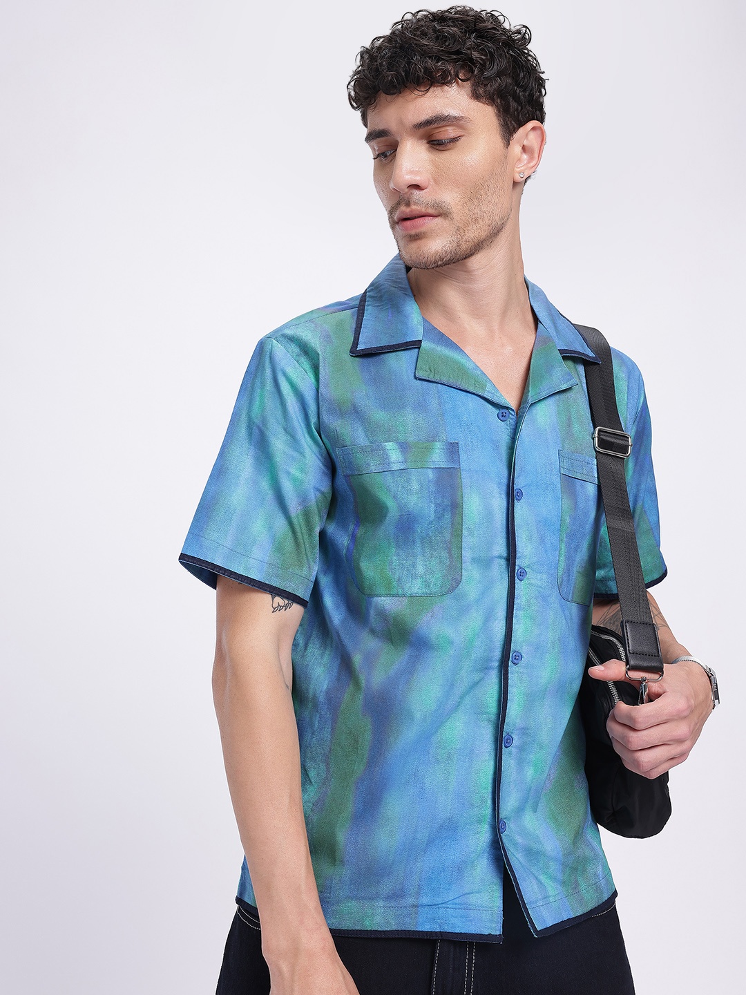 

glitchez Chill & Thrill Dyed Poplin Regular Fit Shirt, Blue