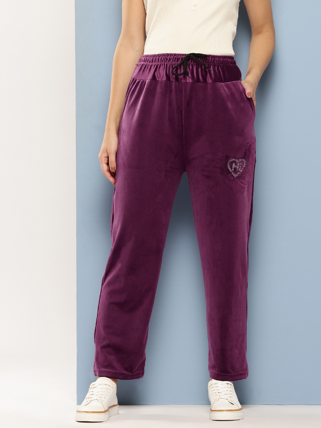 

Aarika Women Embellished Velvet Track Pants, Burgundy