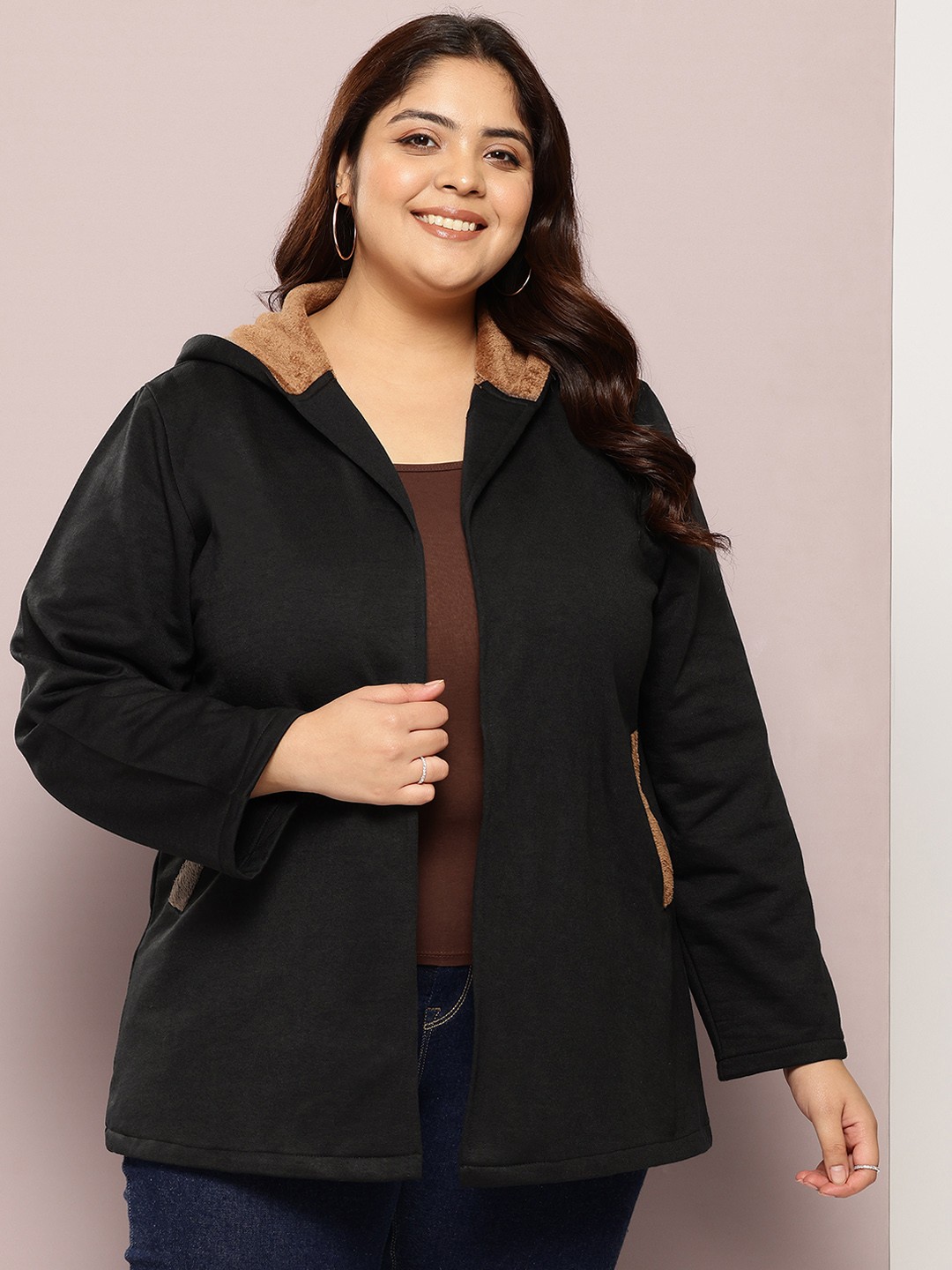 

Qurvii+ Plus Size Fleece Longline Open Front Hooded Jacket with Patchwork, Black