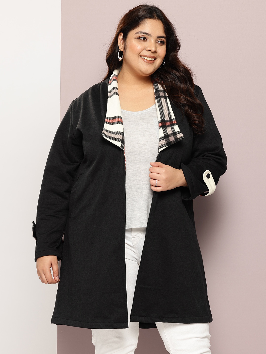 

Qurvii+ Plus Size Open Front Checked Contrast Collar Overcoat, Black