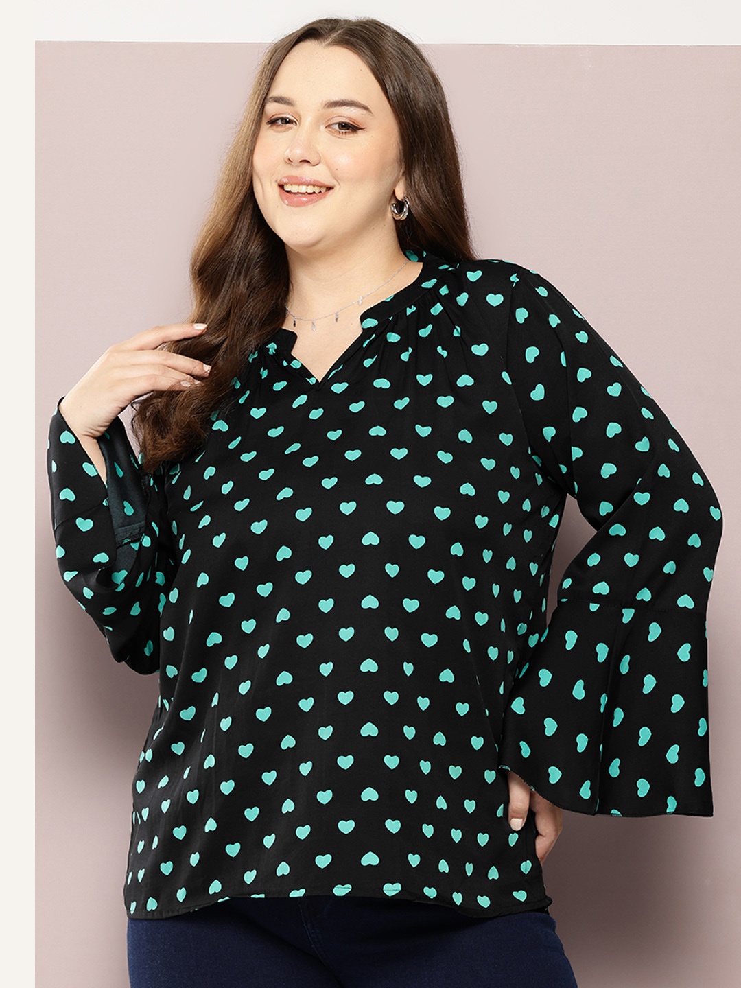 

Qurvii+ Plus Size Printed Crepe Top, Black
