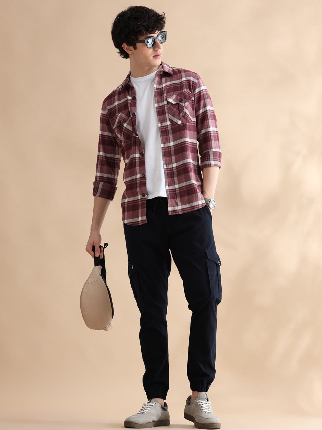 

Bushirt Men Classic Spread Collar Checked Cotton Casual Shirt, Burgundy