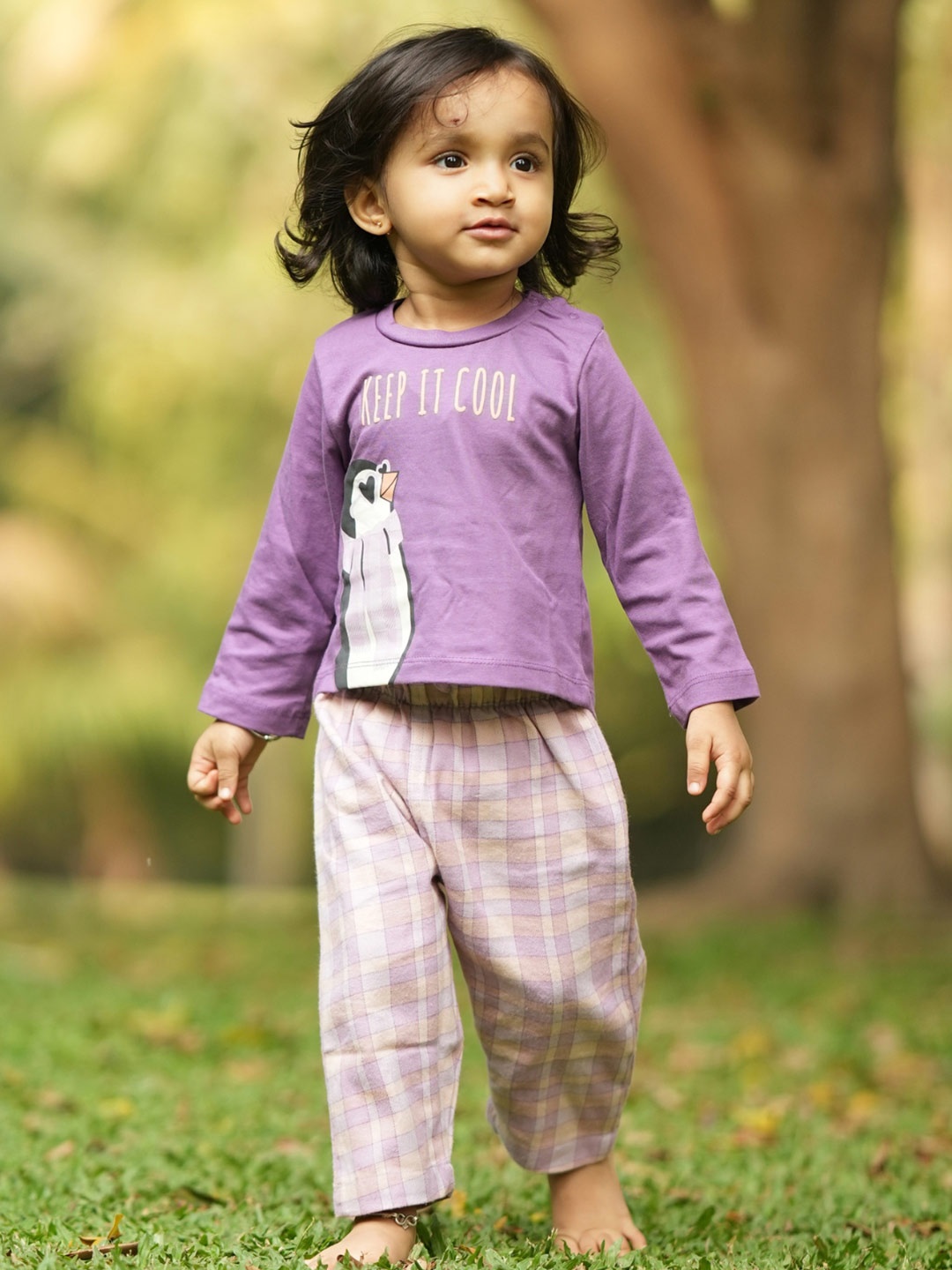 

Nap Chief Girls Printed Relaxed Fit Pure Cotton Night Suit, Violet