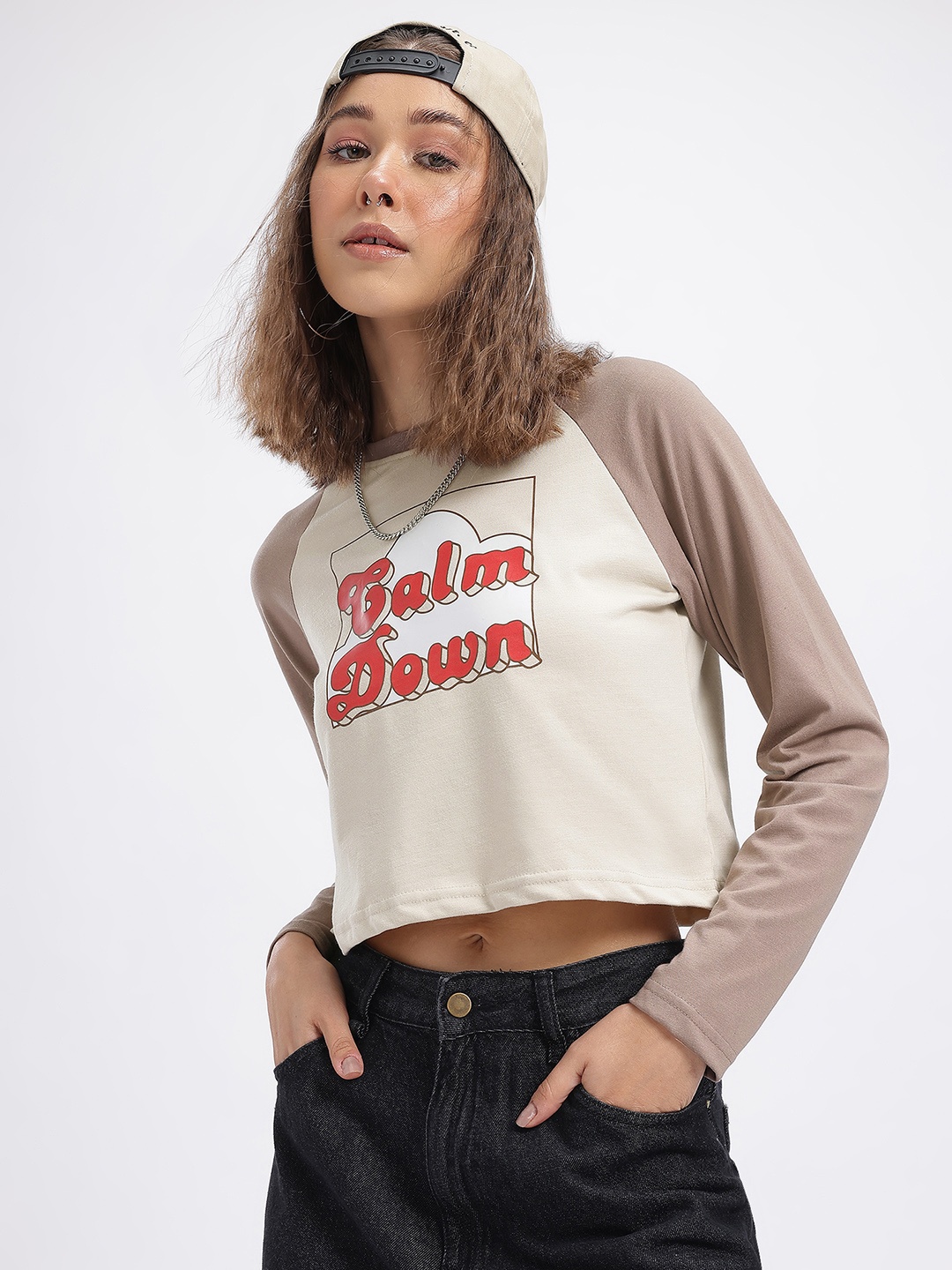 

glitchez Contrast Edge Typo Print T-shirt, Beige