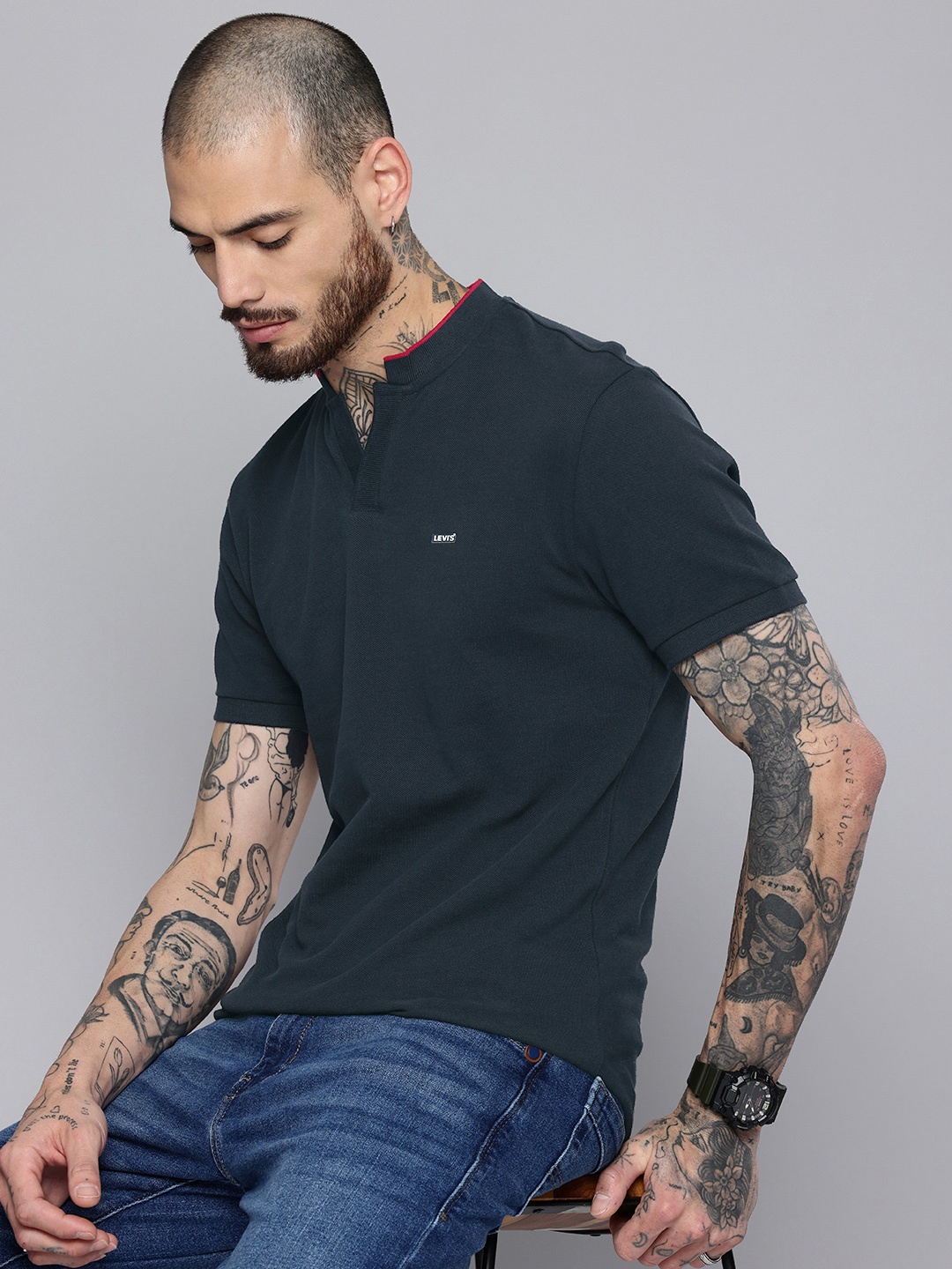 

Levis Mandarin Collar Pure Cotton Slim Fit T-shirt, Navy blue