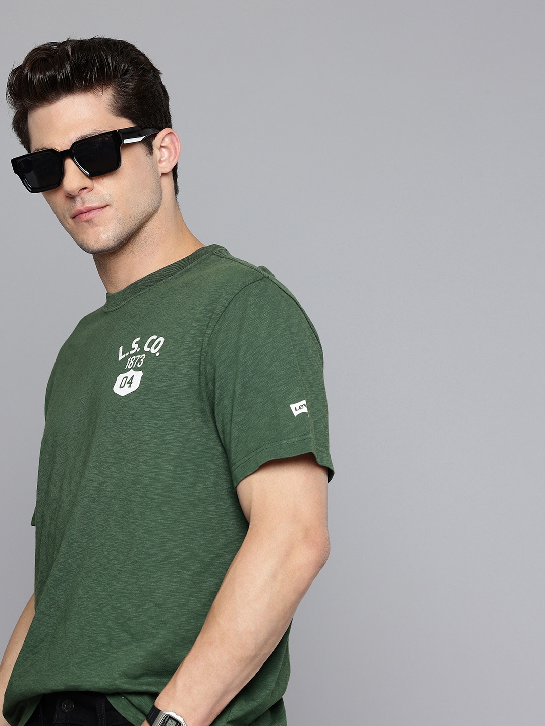 

Levis Graphic Printed Pure Cotton T-shirt, Green