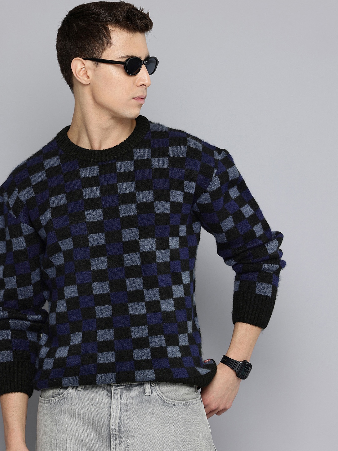 

Levis Checked Slim Fit Pullover Sweaters, Black
