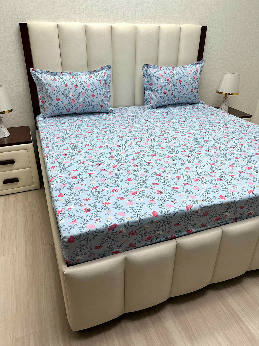 

Pure Decor Velar Blue & Pink Floral Pure Cotton 220 TC King Bedsheet Set 2.74 m x 3.05 m