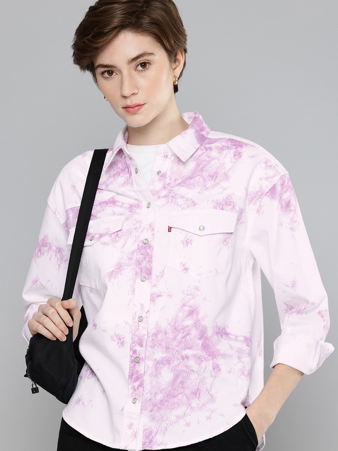 

Levis Tie and Dye Drop-Shoulder Sleeves Relaxed Fit Pure Cotton Casual Shirt, White