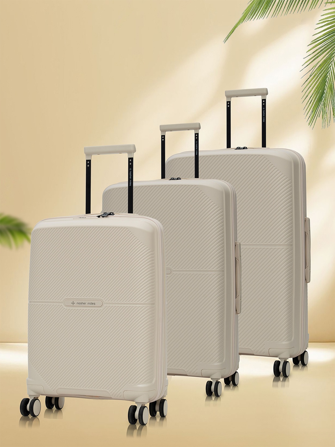 

Nasher Miles Hawaii Polypropylene TSA Lock Set of 3 S/M/L White Trolley Bags (55-65-75 cm)