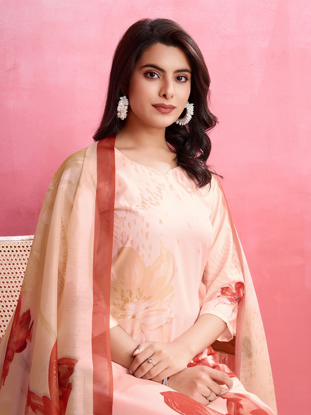 

MOJILAA Floral Printed Silk Crepe Straight Kurta With Trousers & Dupatta, Peach