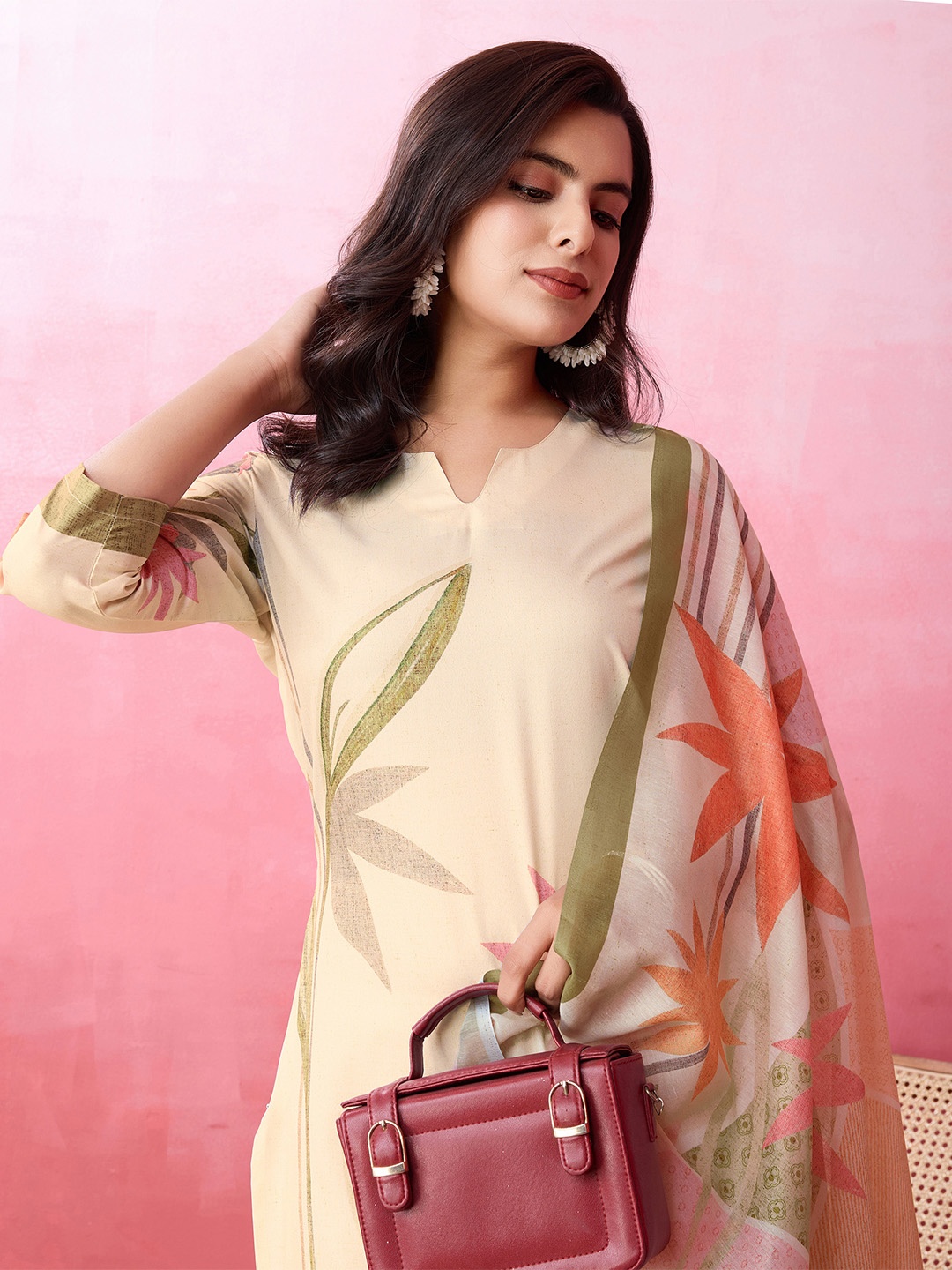 

MOJILAA Floral Printed Silk Crepe Straight Kurta With Trousers & Dupatta, Cream