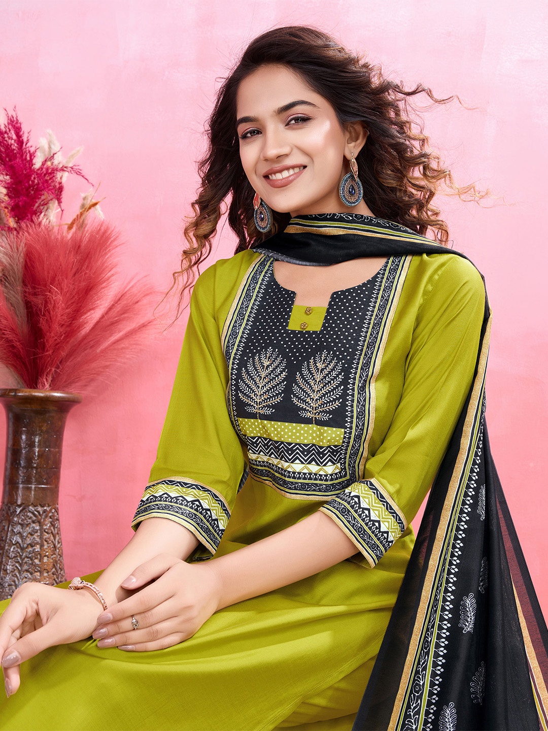 

MOJILAA Ethnic Motifs Printed Beads & Stones Straight Kurta With Trousers & Dupatta, Lime green