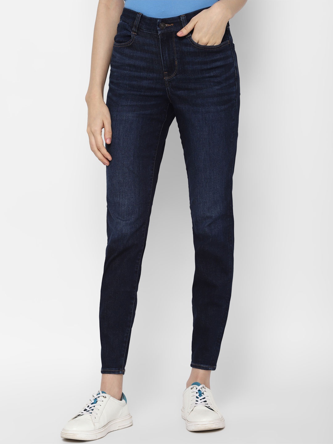 

AMERICAN EAGLE OUTFITTERS Women High-Waisted Slim Fit Jeans, Blue