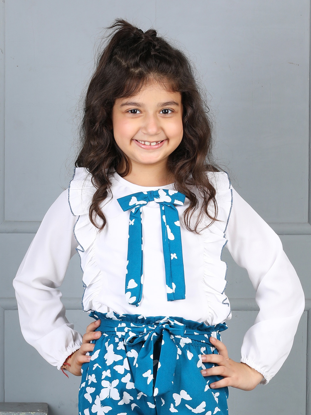 

Cutiekins Girls Round Neck Bow Detail Top, Off white