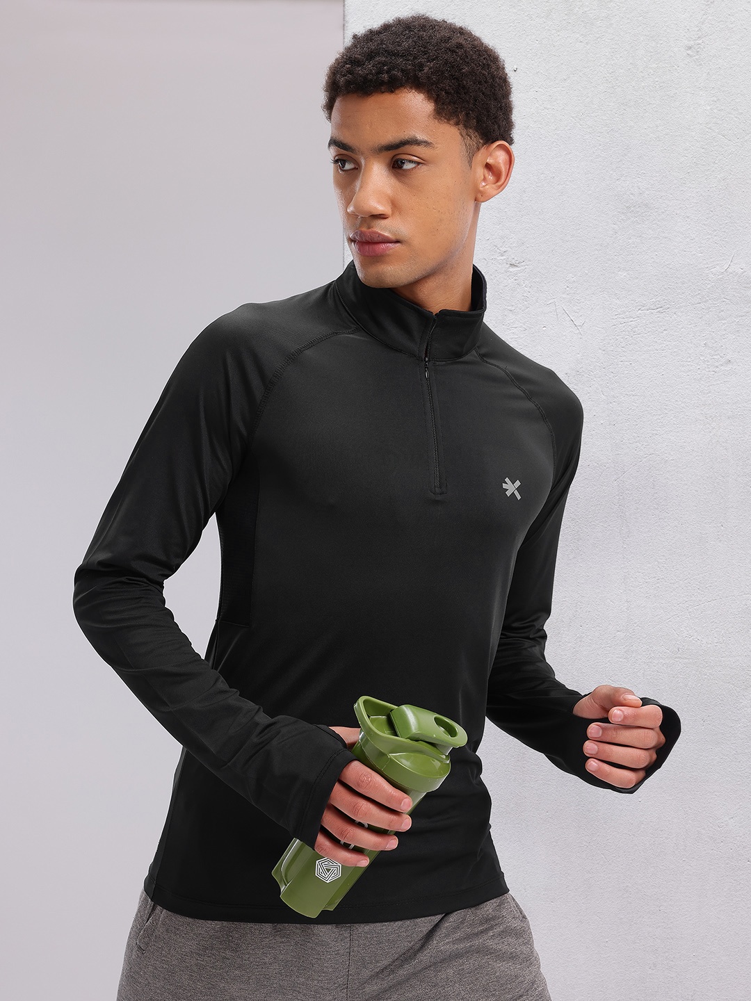 

HRX by Hrithik Roshan High Neck Raglan Sleeves Rapid-Dry Training T-shirt, Black