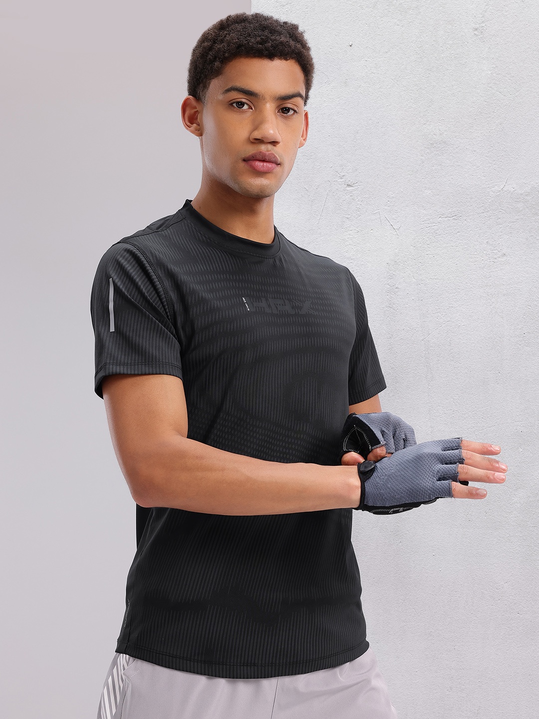 

HRX by Hrithik Roshan Printed Rapid Dry Training T-shirt, Grey