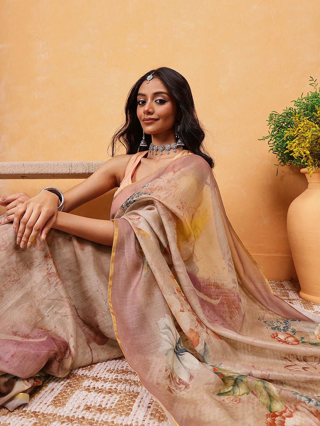 

Silk Land Floral Ready to Wear Chanderi Saree, Beige