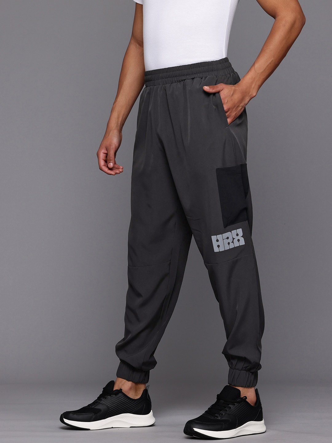 

HRX by Hrithik Roshan Men Cargo Style Lifestyle Joggers, Charcoal