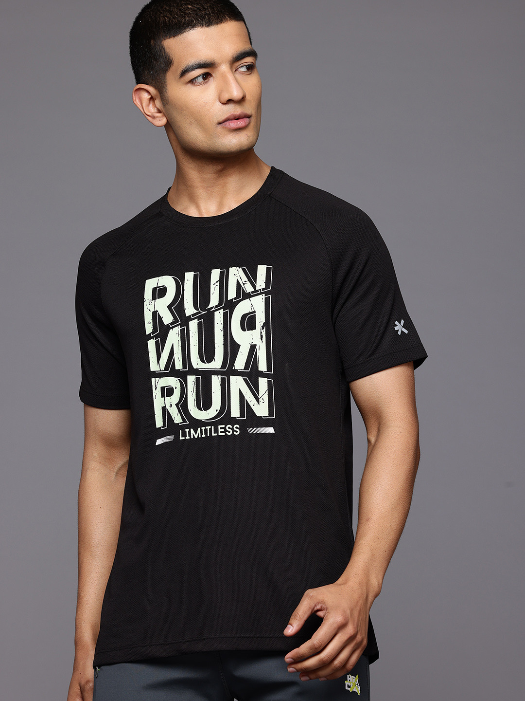 

HRX by Hrithik Roshan Men Sports Printed T-shirt, Black