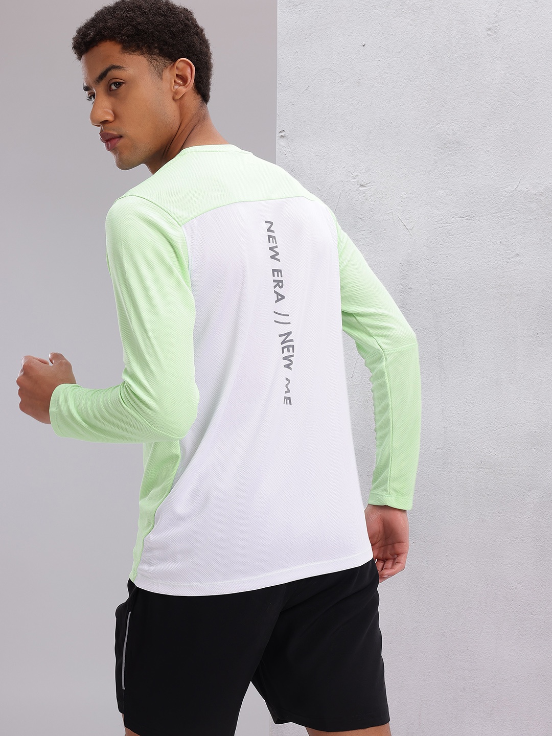 

HRX by Hrithik Roshan Typography Printed Rapid-Dry Running T-shirt, Green