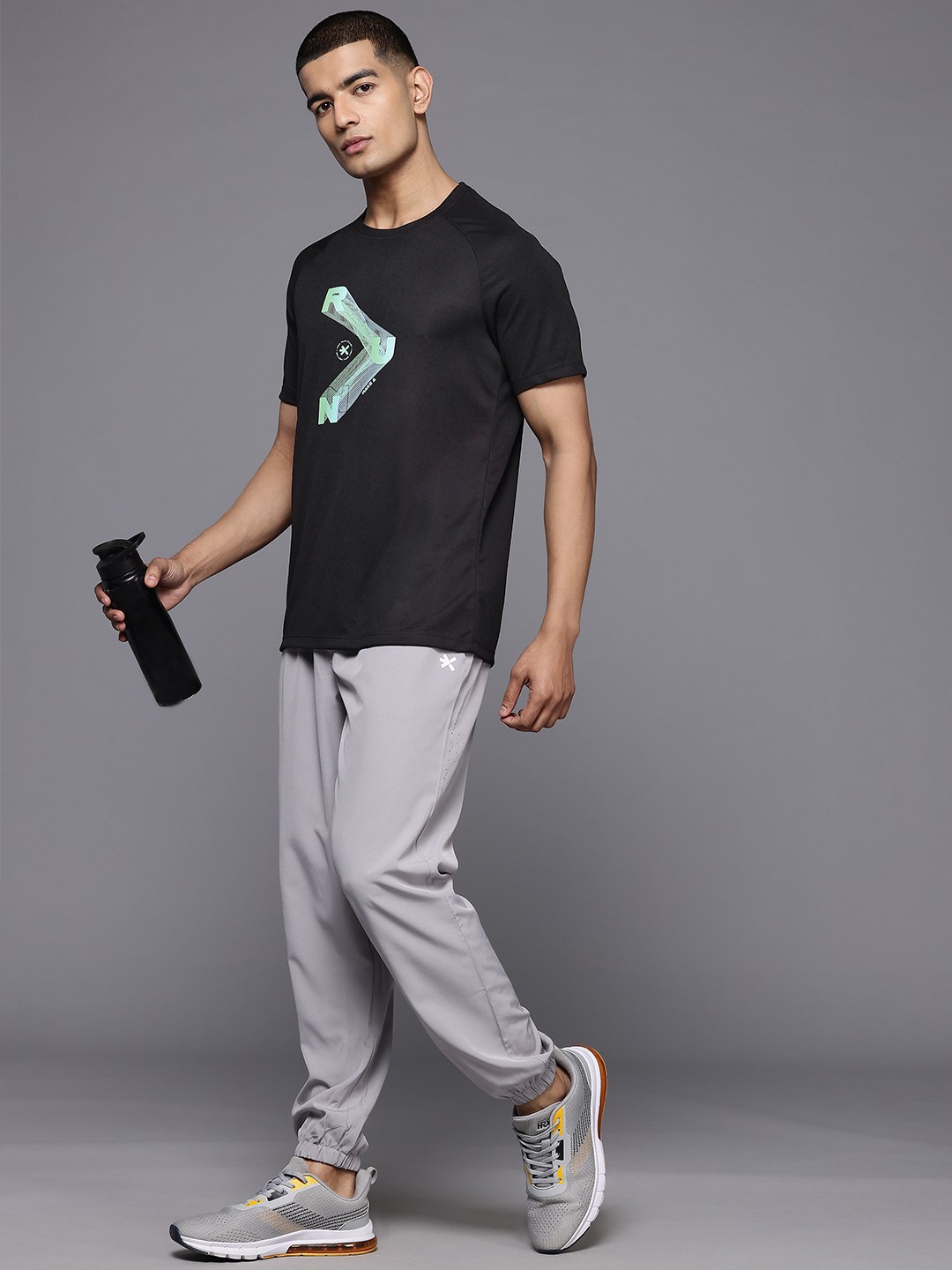 

HRX by Hrithik Roshan Men Printed Rapid-Dry Running T-shirt, Black
