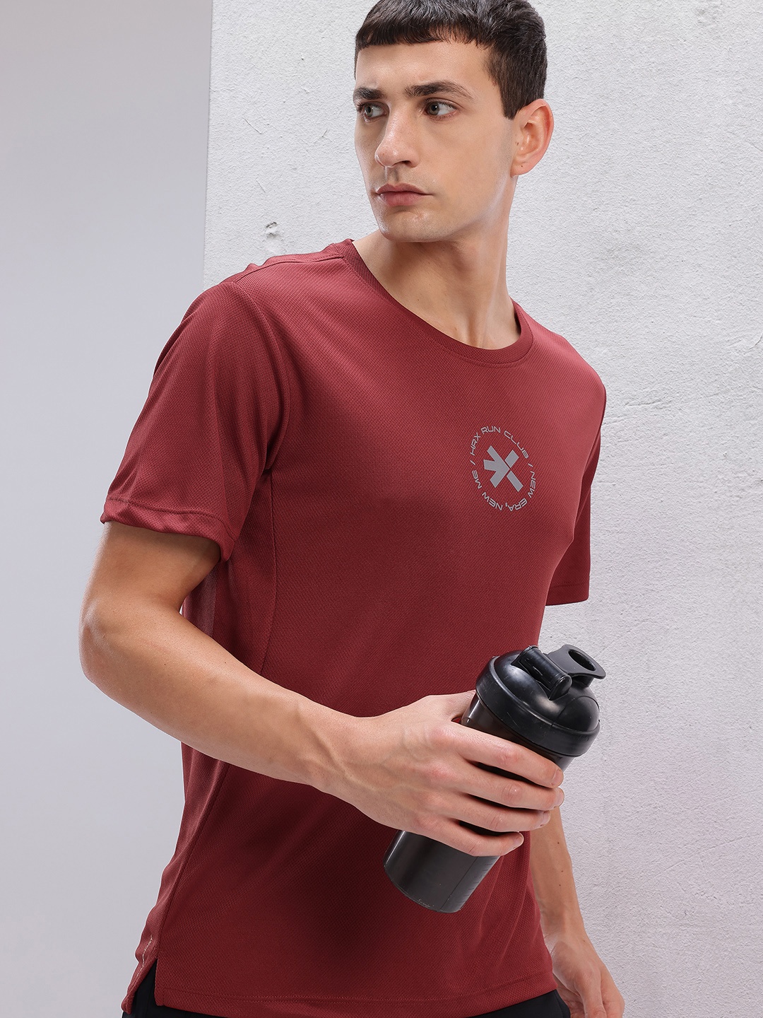 

HRX by Hrithik Roshan Brand Logo Print Running T-shirt, Maroon
