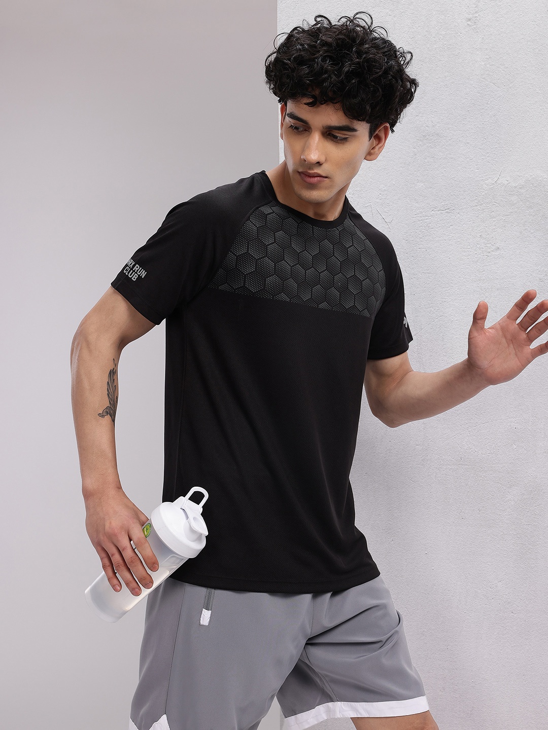 

HRX by Hrithik Roshan Rapid Dry Printed Running T-Shirt, Black