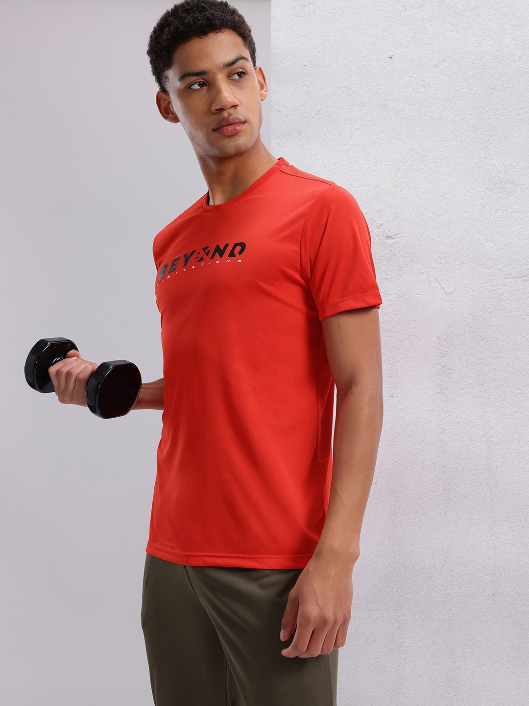 

HRX by Hrithik Roshan Rapid-Dry Typography Print T-shirt, Red