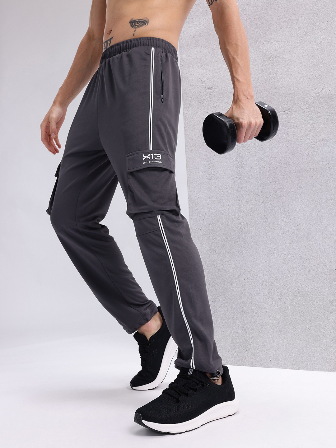 

HRX by Hrithik Roshan Men Rapid-Dry Cargo Style Training Joggers, Charcoal
