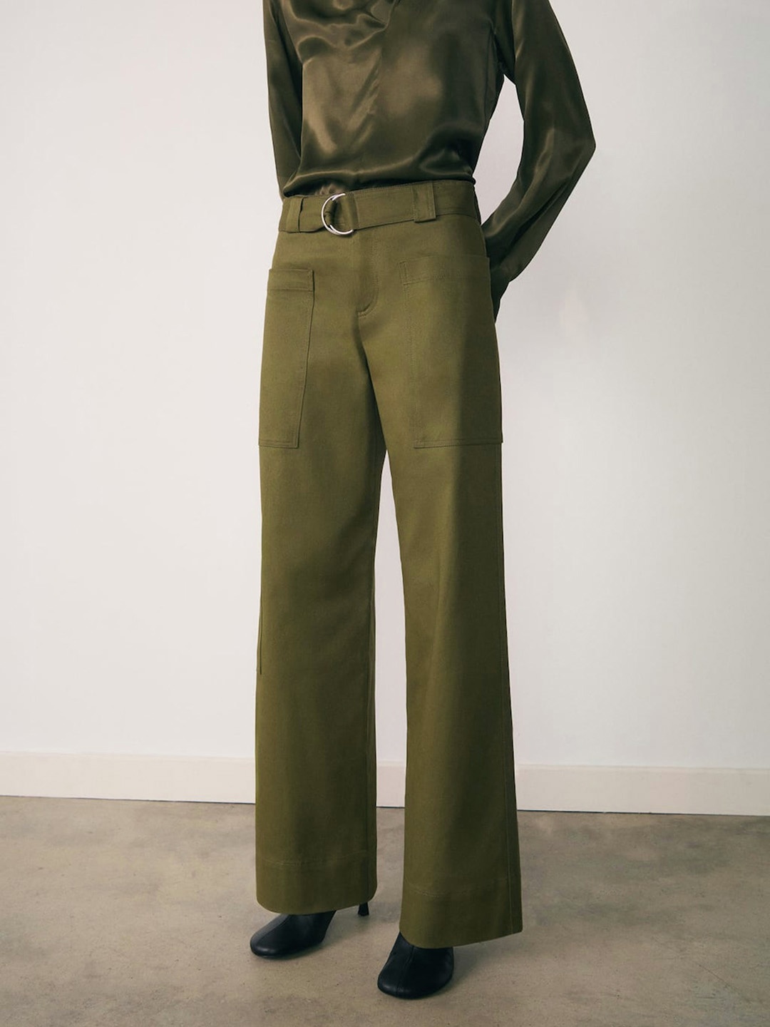 

MANGO Women Regular Trousers, Olive