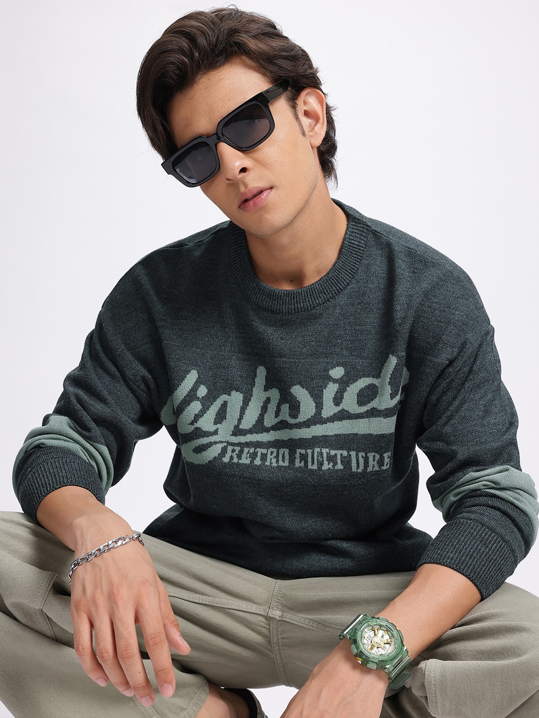 

glitchez Retro Vibes Woven Design Typography Pullover, Green