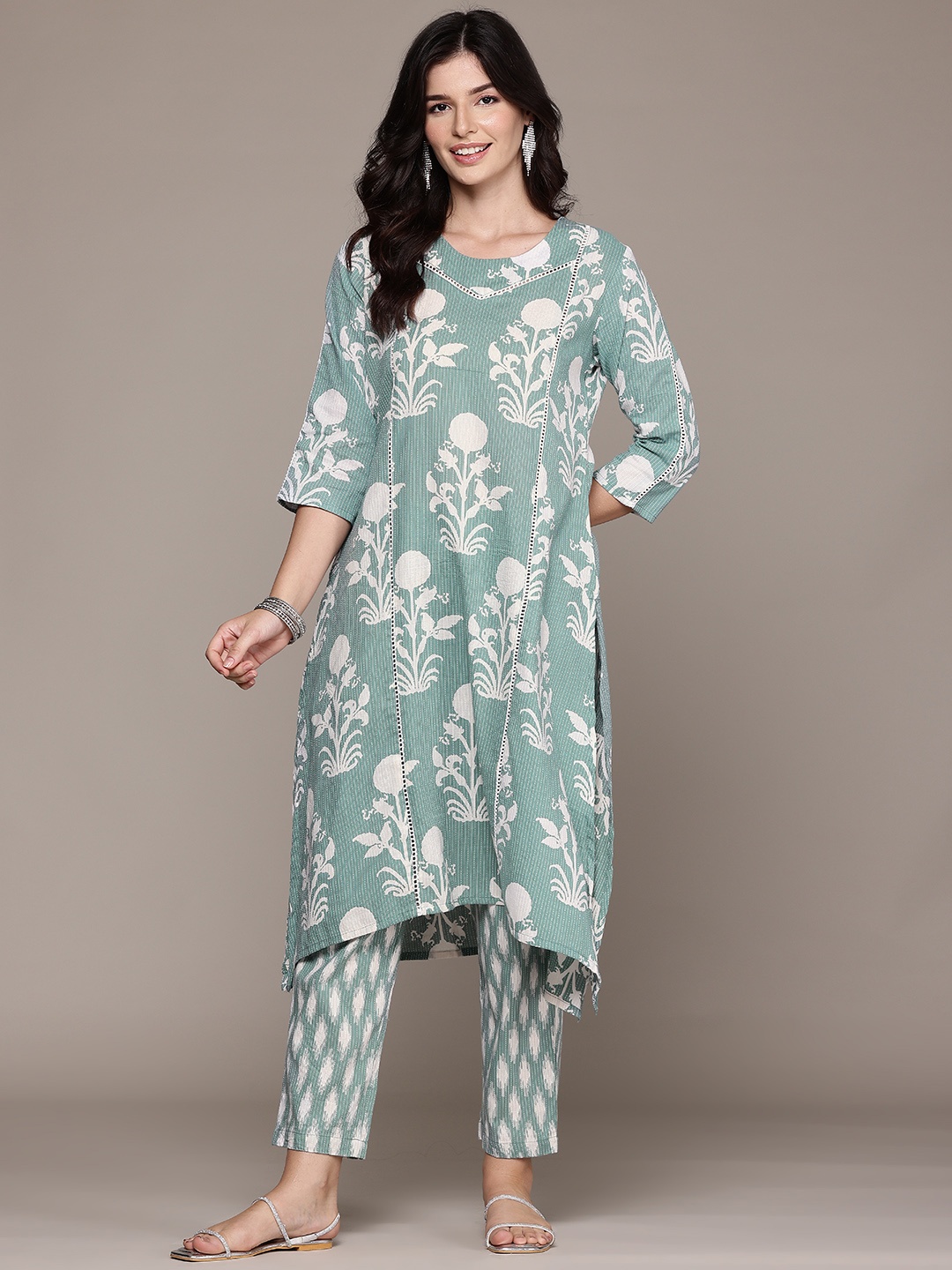 

Readiprint Floral Printed Panelled Pure Cotton Kurta with Trousers, Sea green