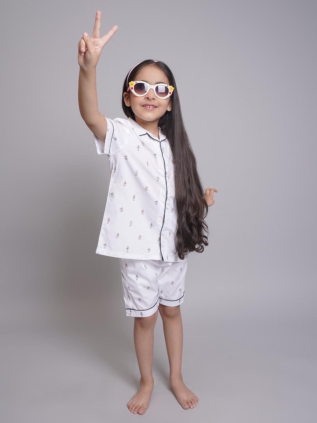 

Biglilpeople Kids Printed Pure Cotton Night suit, White