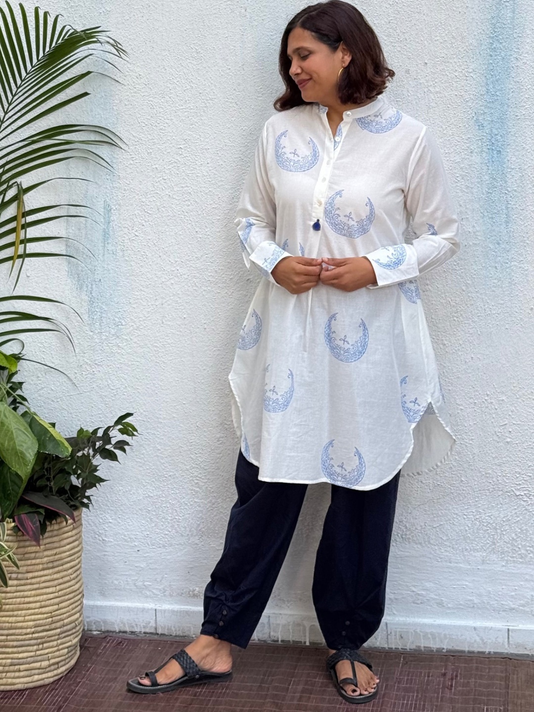 

Chidiyaa Paakeezah Geometric Block Printed Pure Cotton A-Line Kurta, White