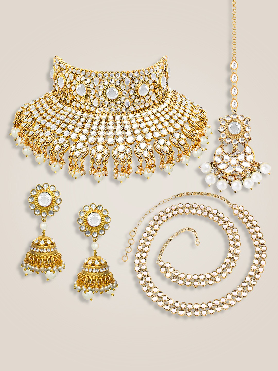 

Peora Gold-Plated Kundan Stone-Studded & Beaded Jewellery Set