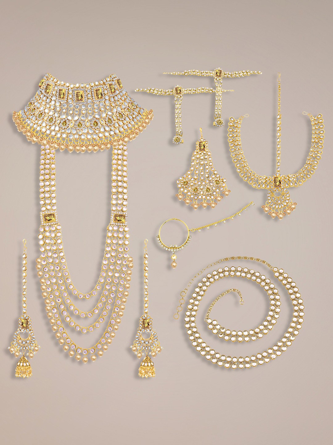 

Peora Gold-Plated Kundan Stone-Studded & Beaded Jewellery Set