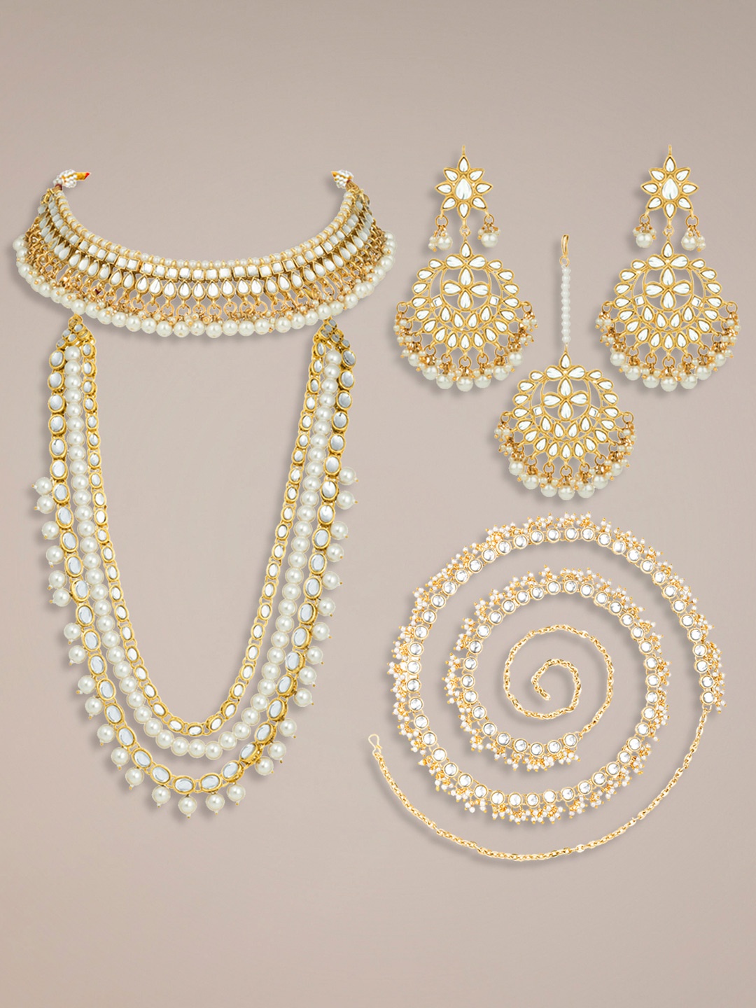 

Peora Gold-Plated Kundan Stone-Studded & Beaded Jewellery Set