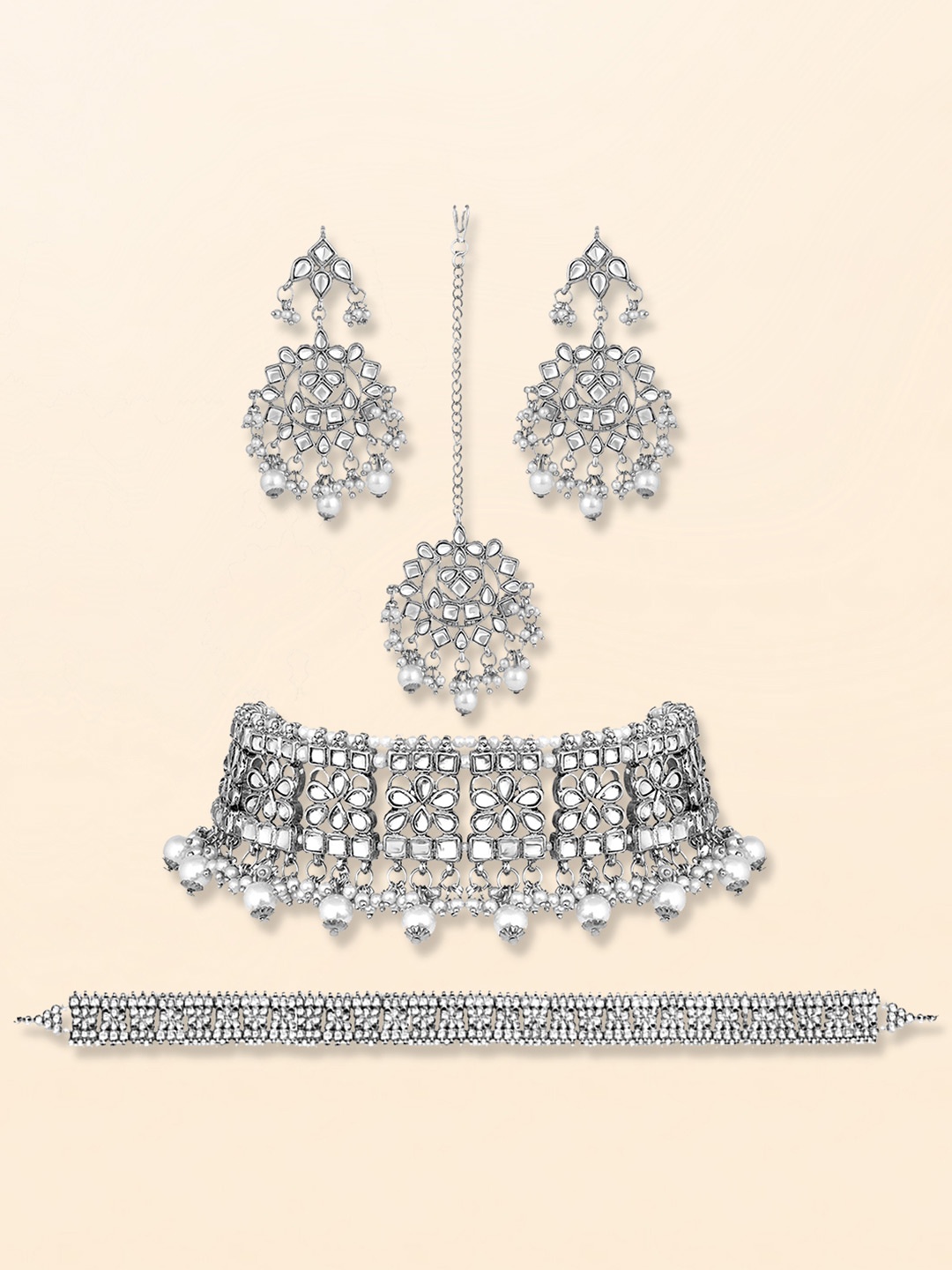 

Peora Silver-Plated Kundan Studded & Beaded Jewellery Set