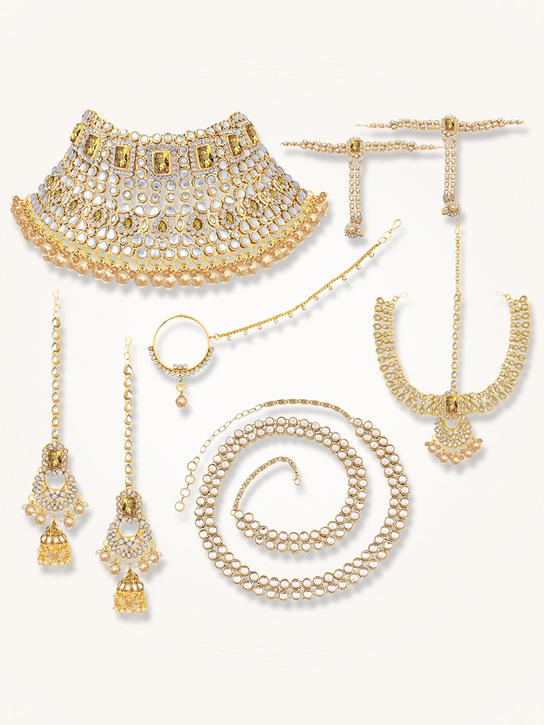 

Peora Women Kundan-Studded & Beaded Jewellery Set, Gold