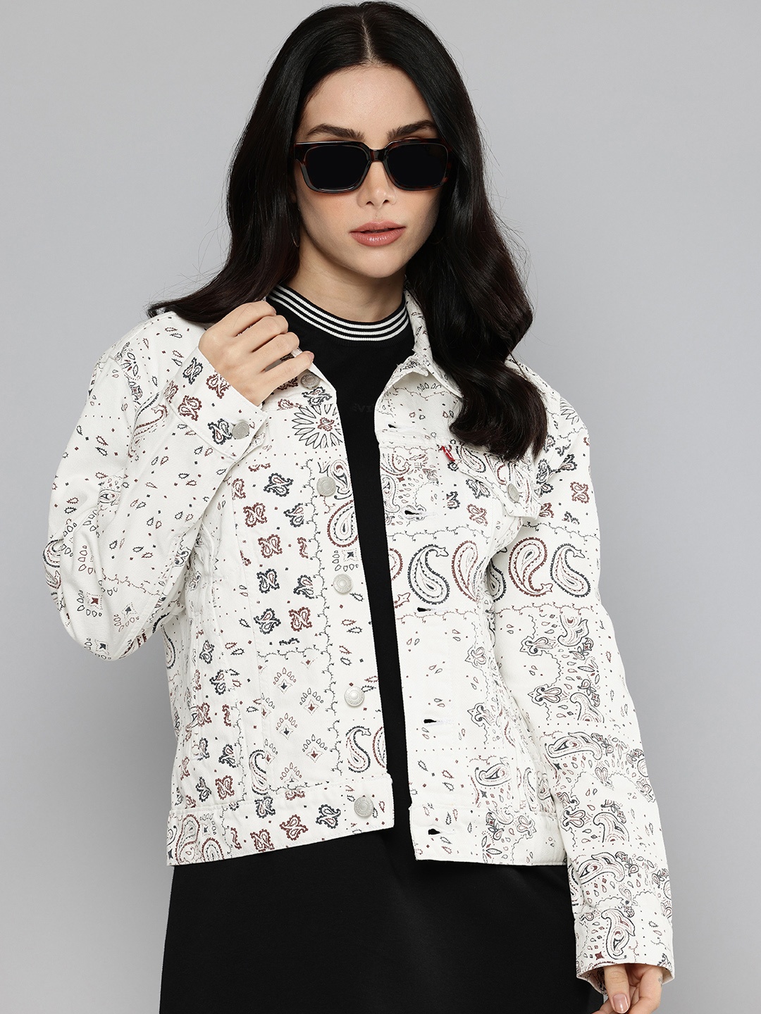 

Levis Pure Cotton Printed Ex-Boyfriend Denim Trucker jacket, White