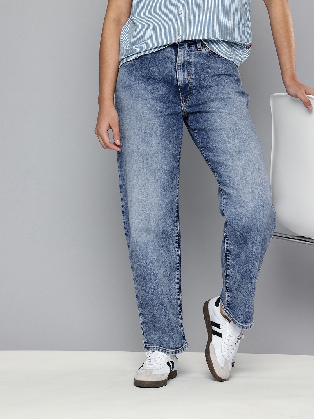 

Levis Women Classic 94 Baggy Fit High-Rise Heavy Fade Stretchable Jeans, Blue