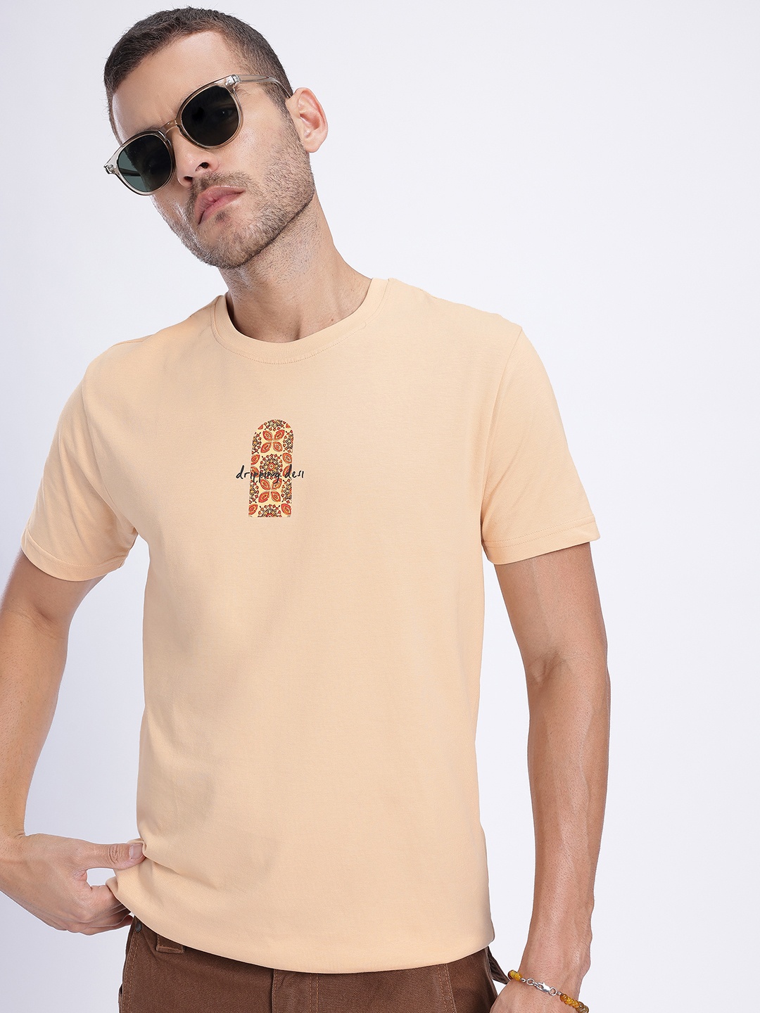 

glitchez Desi-Dude Graphics Print Pure Cotton Regular-Fit T-shirt, Beige